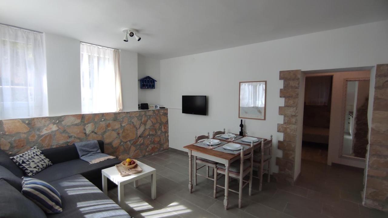 Apartment Loparina Nerezine Exterior foto
